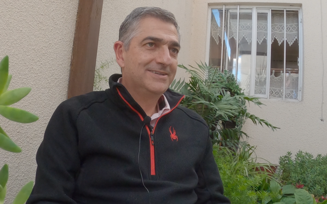 Jose Alfredo González Grycukhijo de una deportada